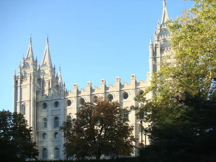 10-010.jpg