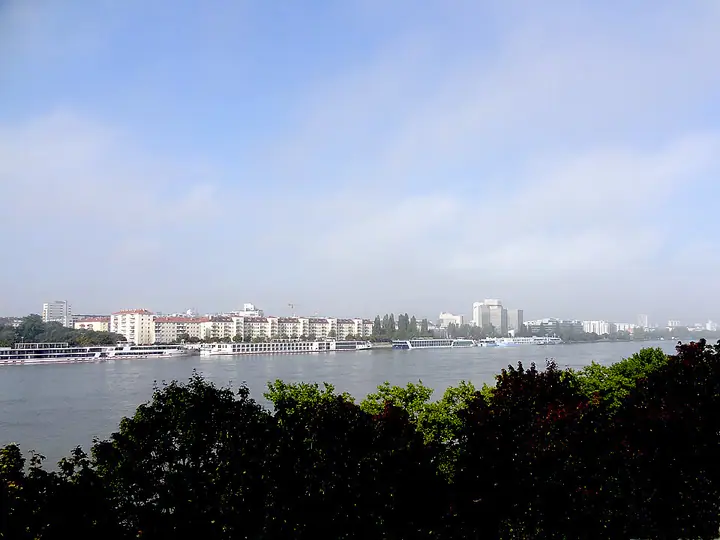 Cover for Belgium, Netherlands, Luxembourg – 2009